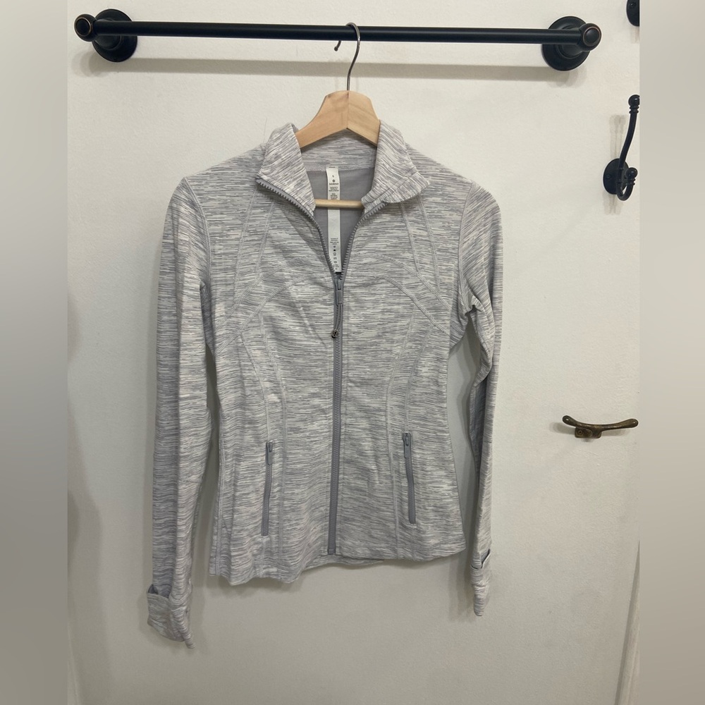 Lululemon Athletica Women’s Striped Gray Zip-Up Jacket